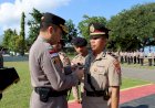 Polres-Ende-Gelar-Sertijab-Kapolsek-Pulau-Ende,-Kapolres-Ende-Ingatkan-Berikan-Pelayanan-Terbaik-kepada-Masyarakat