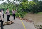 Respon-Cepat-Kapolres-Ende-Tinjau-Lokasi-Jalan-Putus-di-Wewaria:-Keselamatan-Masyarakat-Jadi-Prioritas-Utama