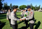 Kapolda-NTT-Berikan-Penghargaan-kepada-Personel-Berprestasi,-Tekankan-Semangat-Pengabdian-dan-Integritas