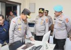 Pastikan-Pelayanan-Publik-Prima,-Kapolda-NTT-Cek-Langsung-Ruang-Pelayanan-Masyarakat-di-Polresta-Kupang-Kota