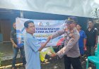 Lurah-Rewarangga-Selatan-Apresiasi-Batuan-Sembako-dari-Polres-Ende-Polda-NTT-untuk-Warga-Terdampak-Gempa-Flores