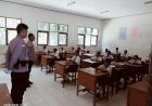 Polisi-Peduli-Pendidikan,-Polsek-Maurole-Sambangi-SMPN-Keliwumbu-berikan-Penyuluhan-Anti-Bullying-hingga-Literasi-AI