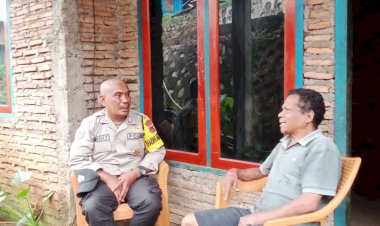 Pak-Bhabin-Sambang-Wilayah-Binaan:-Patroli-Rutin-Bintibmas-&-Sambang-/-DDS-Serta-Himbauan-Kamtibmas-Kepada-Warga-Masyarakat