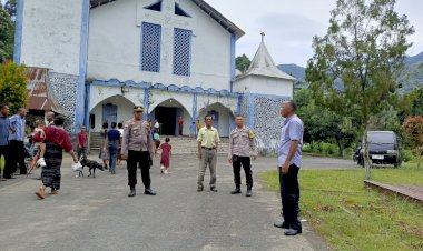 Polsek-Lio-Timur-Kawal-Ketat-Ibadah-di-Paroki-Watuneso-hingga-Selesai