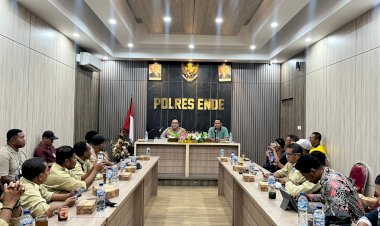 Perkuat-Sinergi-Lewat-Sulaturahmi,-Kapolres-Ende-Ajak-Insan-Pers-Jaga-Kondusifitas-Daerah-Melalui-Informasi