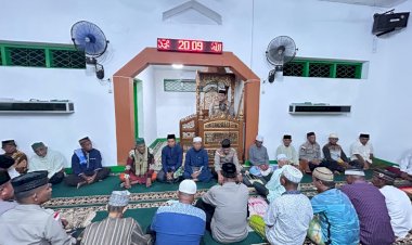 ​Pererat-Silaturahmi-di-Bulan-Suci:-Kapolres-Ende-Gelar-Safari-Ramadhan-di-Masjid-Jami-Babul-Fath