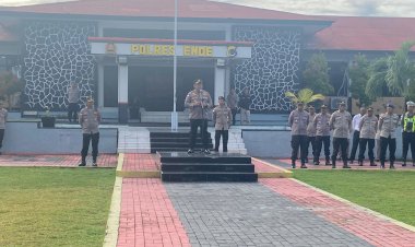 Pesan-Menyejukan-Kapolres-Ende-Saat-Apel-Jam-Pimpinan:-Hargai-Seragammu-dengan-Laksanakan-Tugas-Ikhlas