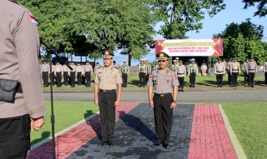Dedikasi-30-Tahun-Tanpa-Cacat,-Dua-Perwira-Polres-Ende-Raih-Pangkat-Kompol-Pengabdian