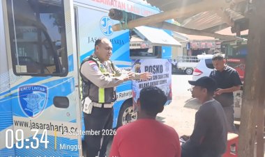 Bantu-Warga-Terdampak-Gempa,-Satlantas-Polres-Ende-Polda-NTT-Buka-Layanan-Bebas-Biaya-Pengurusan-Dokumen-Kendaraan