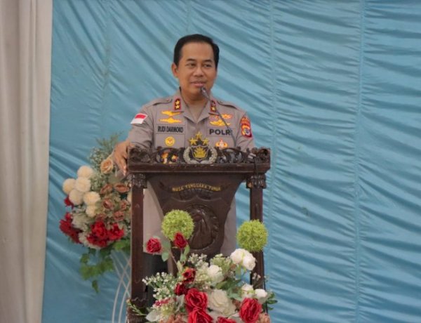 Kapolda NTT Kunjungi Polres Sumba Barat, Tekankan Semangat 