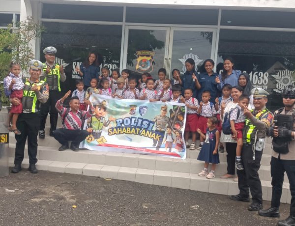 Polisi Sahabat Anak: Sat Lantas Polres Ende Beri Edukasi Siswa Siswi Tk Shandy Putra