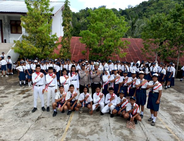 Police Goes to School, KBO Satlantas Polres Ende Ajak Siswa SMPN 2 Ende Selatan Jadi Pelopor Kamtibmas