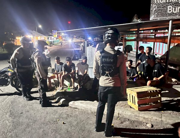 Cegah Gangguan Kamtibmas, Tim Perintis Presisi Polres Ende Sisir Kota Ende Hingga Dini Hari