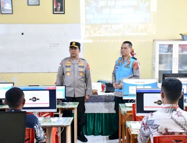 Jangan Percaya Calo, Pesan Tegas Kapolda NTT Saat Tinjau Seleksi Taruna AKPOL 2026 di Kupang