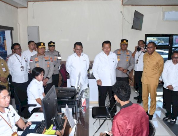 Kapolda NTT Dampingi Wamen PANRB RI Tinjau Pelayanan Publik di Polresta Kupang Kota
