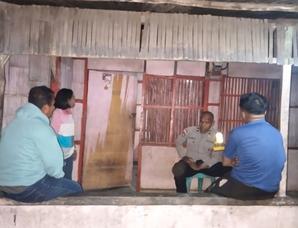 Bhabinkamtibmas Polsek Ende Sukses Mediasi Penjemputan Anak, Konflik Keluarga Berhasil Dicegah dengan Pendekatan Humanis
