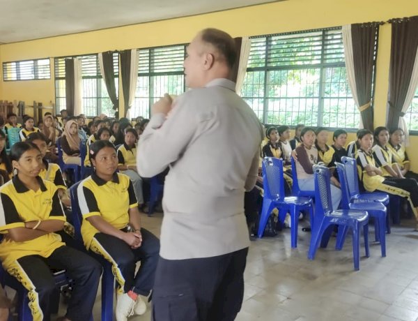 Kapolsek Wolowaru Turun Langsung Edukasi Pelajar, Gaungkan Gerakan Anti-Bullying dan Pelestarian Budaya Lokal