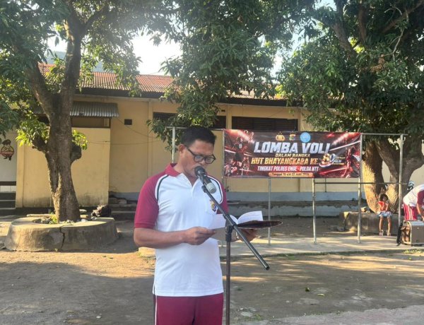 Polres Ende Polda NTT Gelar Lomba Tarik Tambang dan Voli Antar Satfung, Semarakkan Hari Bhayangkara ke-80
