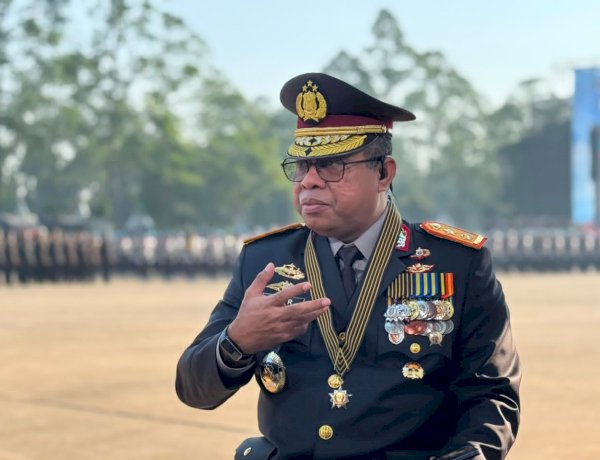 Polri Gelar Upacara Hari Bhayangkara ke-80 di Satlat Korbrimob Cikeas