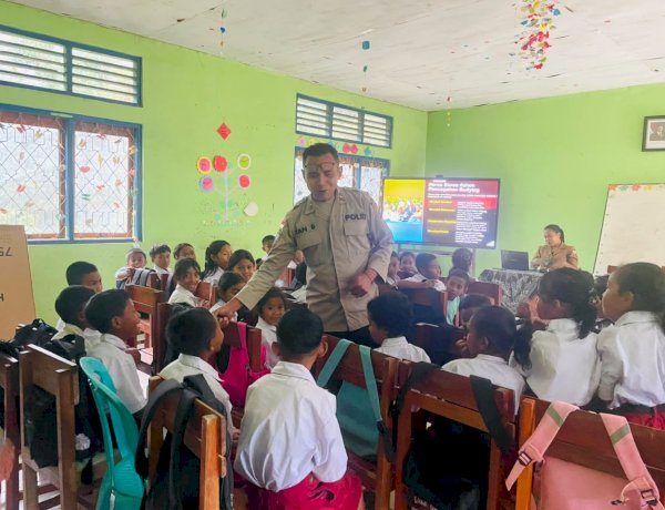 Cegah Perundungan Sejak Dini, Polsek Wolowaru Edukasi Puluhan Siswa SDK Wolondopo 1