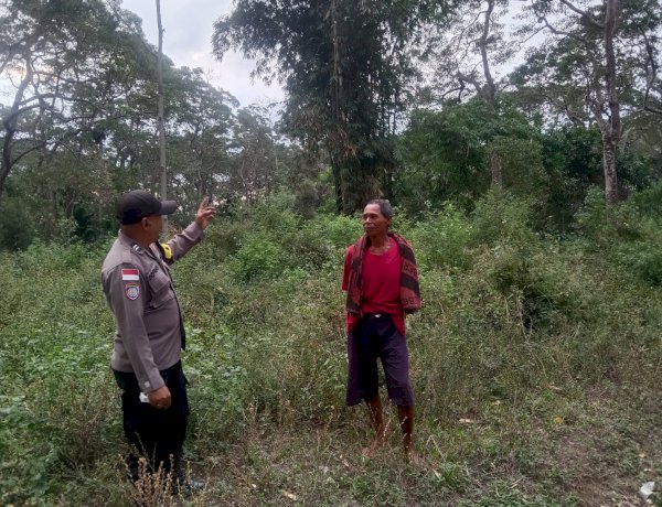 Jaga Kelestarian Hutan dan Kamtibmas, Bhabinkamtibmas Polsek Maurole Menyapa Warga Desa Kebesani