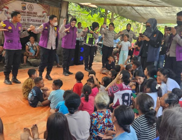​Pulihkan Trauma Pasca-Gempa Flores, Tim Psikologi Polda NTT Beri Teknik Butterfly Hug dan Terapi USEFT untuk Warga Ende