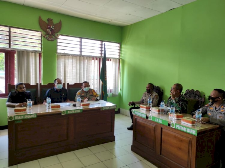 Kapolres Ende Hadiri Rapat Koordinasi Terkait Rencana Pelaksanaan Eksekusi Tanah Di Kelurahan Tanjung