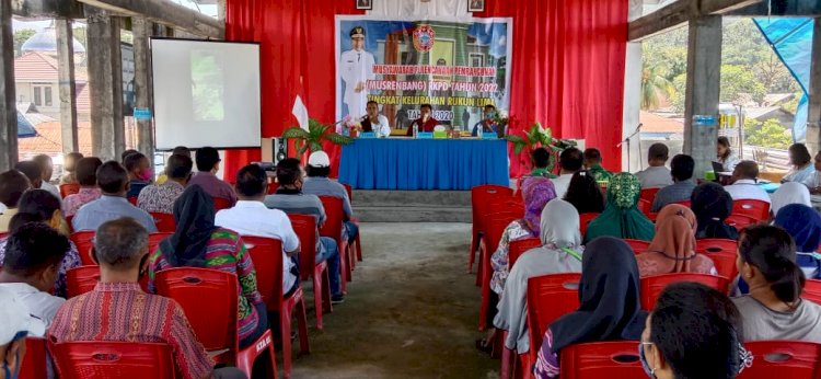 Bhabinkamtibmas Rukun Lima Menghadiri Musrenbang RKPD Tahun 2022 Tingkat Kelurahan