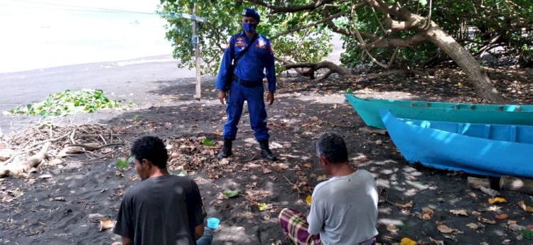 Personil Satpolair Melaksanakan Sambang Masyarakat Pesisir