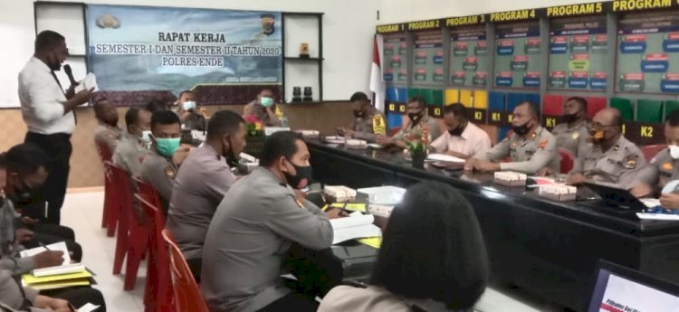 Kapolres Ende Pimpin Rapat Kerja Semester I Dan  II Tahun 2020 Tingkat Polres Ende