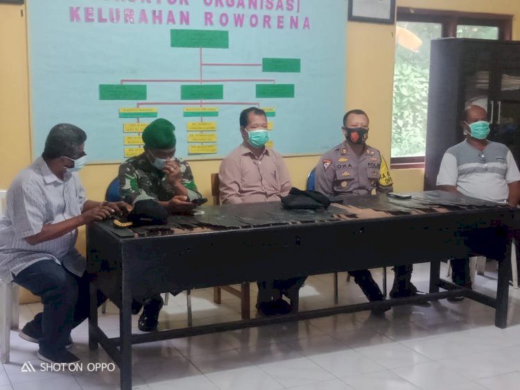 Kabag Ops Polres Ende Hadiri Sosialisasi Siskamtibmas Dalam Rangka Pencegahan Dan Penanganan Covid-19 Di Kab.Ende.