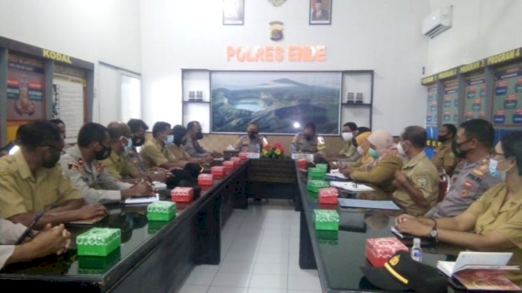 Kapolres Ende Pimpin Rapat Pemantapan Pembentukan Kampung Tangguh Ketahanan Pangan Di Ruang PPKO Polres Ende