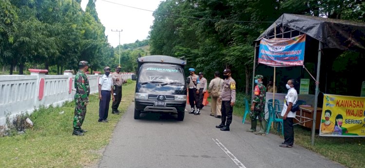 Cegah Pemudik, Polsek Maurole Lakukan Penyekatan Di Jalur Utara Kecamatan Kota Baru