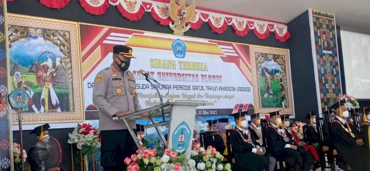 Kapolres Ende Hadiri Sidang Terbuka Senat Universitas Flores Wisuda Sarjana Periode Ganjil Tahun Akademik 2020/2021