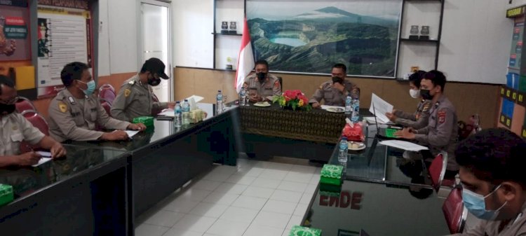 Tim Supervisi SDM Polda NTT Kunjungi Polres Ende