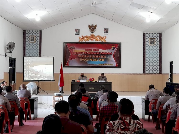 Polres Ende Laksanakan Raker Dan Anev Pelaksanaan Anggaran Triwulan III Tahun 2021