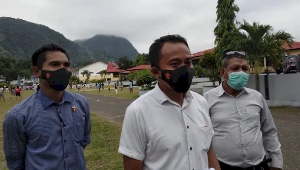 Satreskrim Polres Ende Gelar Rekontruksi Kasus Pengeroyokan Yang Mengakibatkan Seseorang Meninggal Dunia