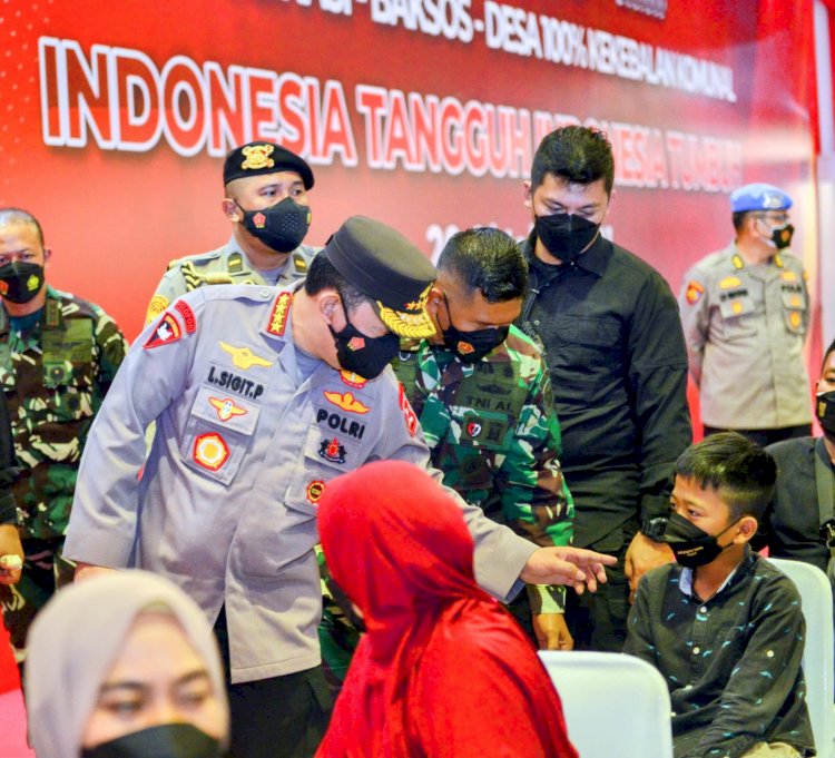 Kapolri Tegaskan Soliditas dan Sinergitas TNI-Polri akan Wujudkan Kekebalan Komunal