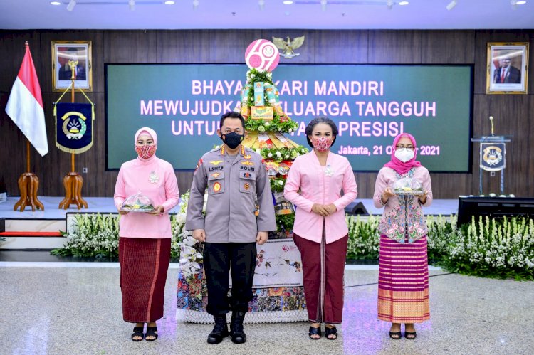 Peringati HKGB ke-69, Kapolri: Polri Kuat Karena Didukung Oleh Bhayangkari