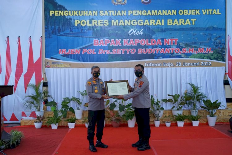 Headline Kapolda NTT Resmi Kukuhkan Pembentukan Satuan Pamobvit Polres Manggarai Barat