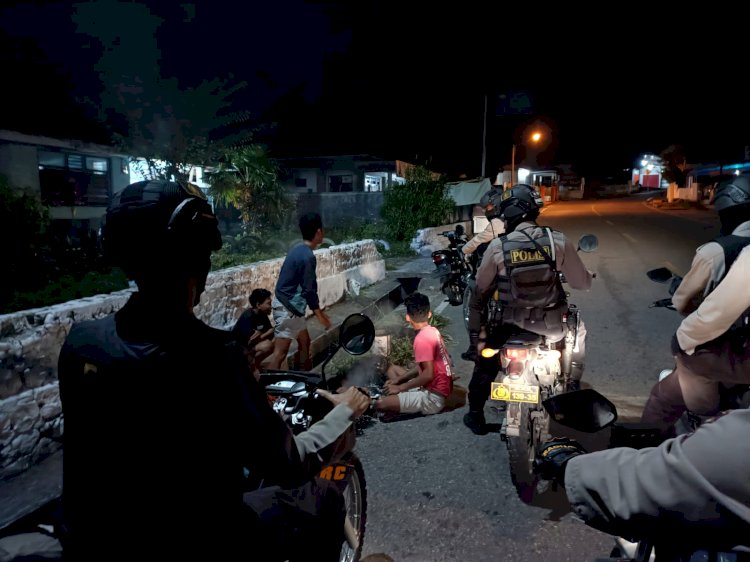 Cegah Tindak Pidana Pencurian, Sat Samapta Polres Ende Rutin Patroli di Malam Hari