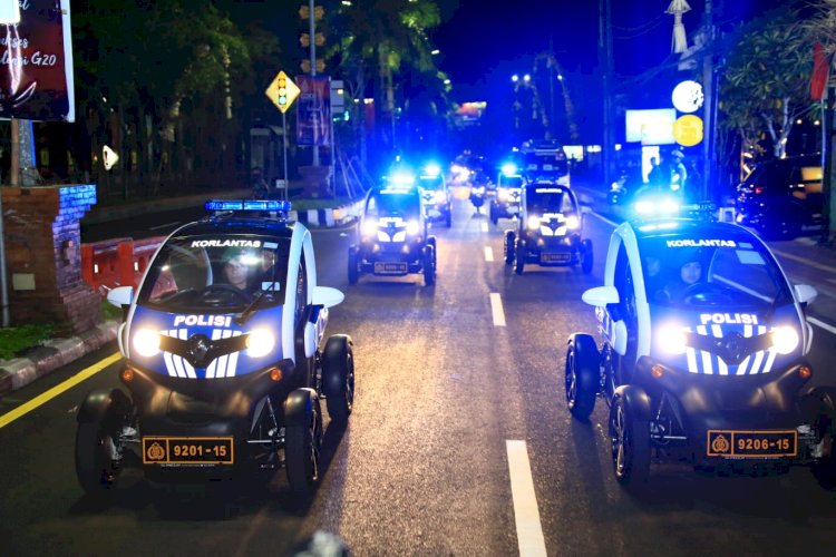 Patroli Gunakan Kendaraan Listrik, Polwan dan Kowad Bersinergi Jaga Keamanan Penyelenggaraan KTT G20