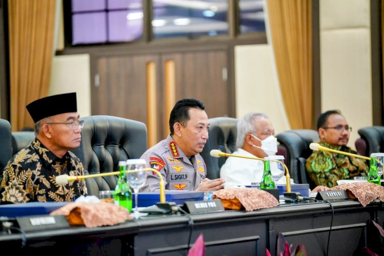 Rapat Lintas Sektoral Nataru, Kapolri Pastikan Wujudkan Rasa Aman Bagi Warga