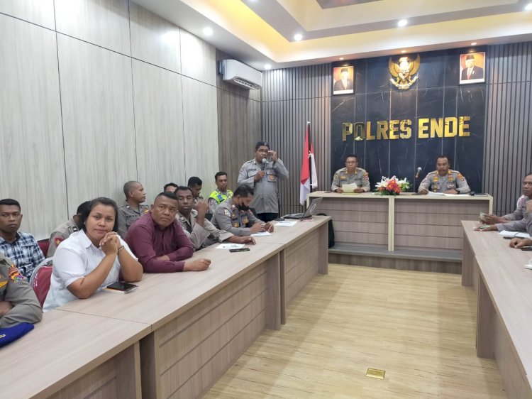 Tingkatkan Kemampuan Personil, Polres Ende Gelar Program Kegiatan Polisi Belajar