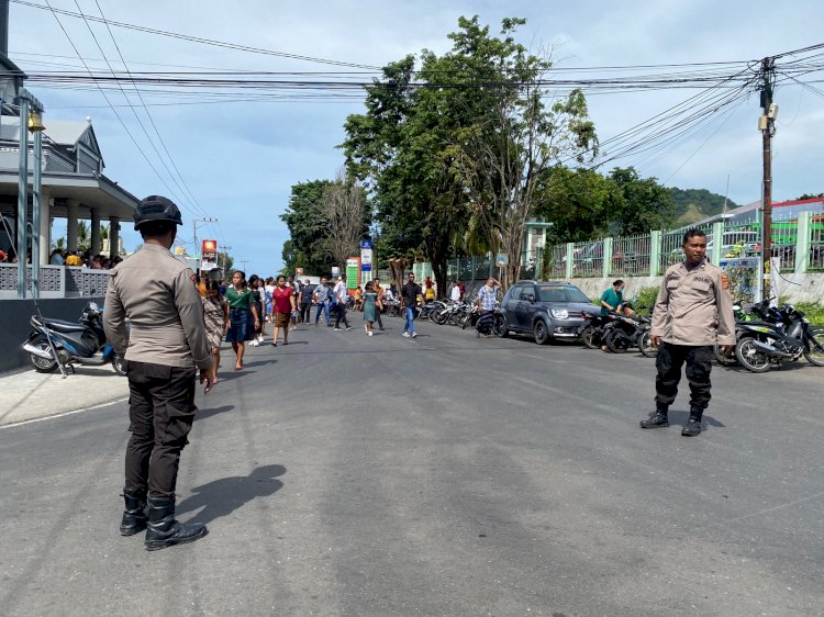 Ciptakan Keamanan, Personil Polres Ende Rutin Melaksanakan Pengamanan Ibadah di Gereja Setiap Hari Minggu