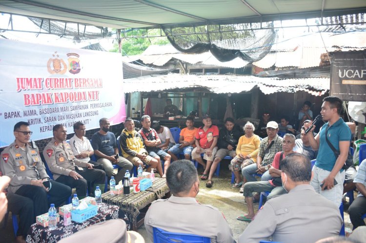 Jumat Curhat di Pasar Kasih Naikoten I, Kapolda NTT Terima Berbagai Keluhan Masyarakat