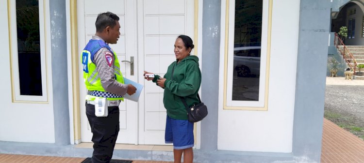 SIM Delivery Satlantas Polres Ende Layani Pengantaran SIM Sampai Rumah