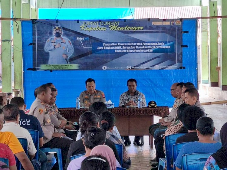 Dengar Keluhan Masyarakat Secara Langsung, Kapolres Ende Gelar Jumat Curhat Kapolres Ende Mendengar di Pasar Potulando