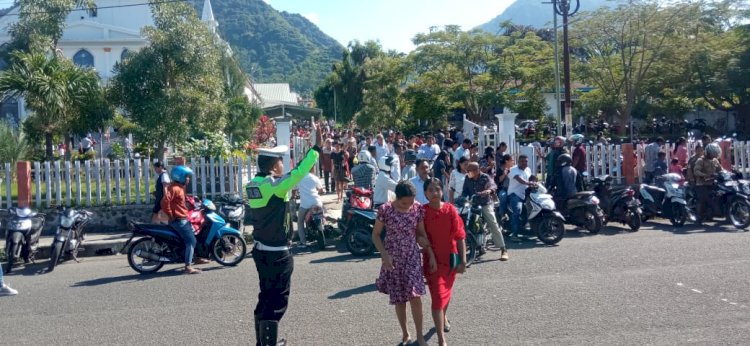 Beri Rasa Aman Kepada Warga Yang Melaksanakan Ibadah, Polres Ende Laksanakan Pengamanan Perayaan Ibadah Kenaikan Isa Almasih