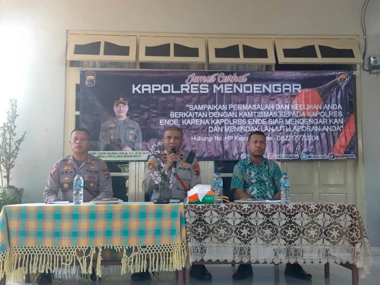 Jumat Curhat di Lingkungan Ambutonda Kelurahan Kotaraja, Waka Polres Minta Masukan Dari Warga Atas Pelayanan Polres Ende